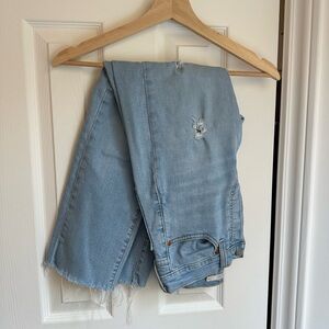 LEVIS WEDGIE STRAIGHT JEANS